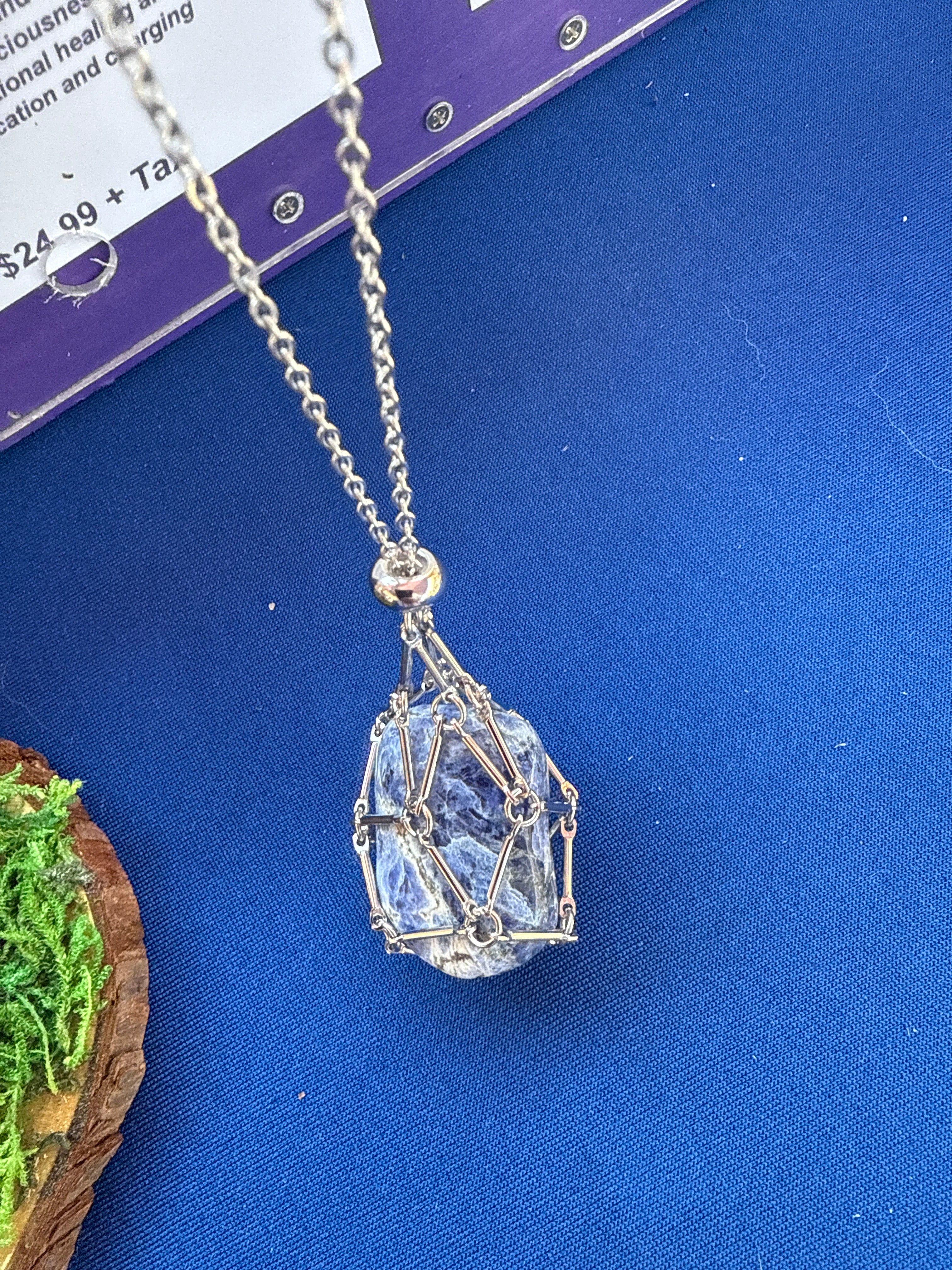 Stainless steel crystal holder adjustable necklace