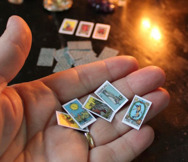 Tiny Universal Waite Tarot Deck